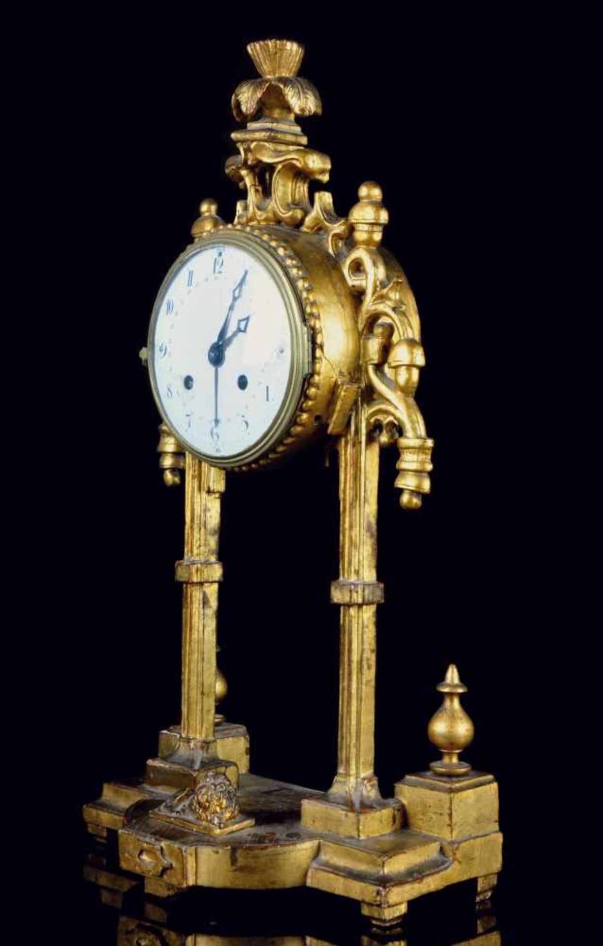 AN AUSTRIAN NEOCLASSICAL PORTAL CLOCK WITH CALENDAR, GILT WOOD. AUSTRIA, LOUIS XVI PERIOD, 1787. - Bild 5 aus 11