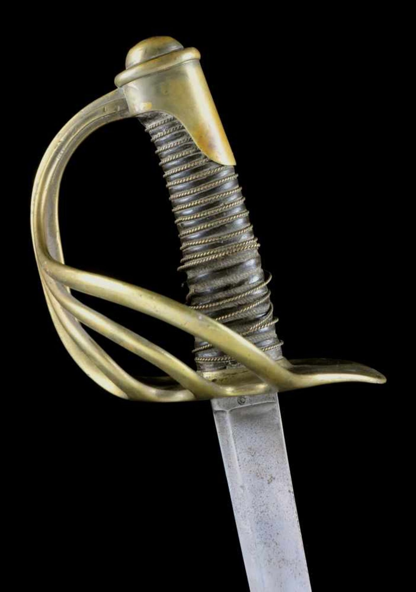 A FRENCH M1822 HEAVY CAVALRY TROOPER’S SABER. FRANCE, KLINGENTHAL 1827. Sabre de troupe de cavalerie