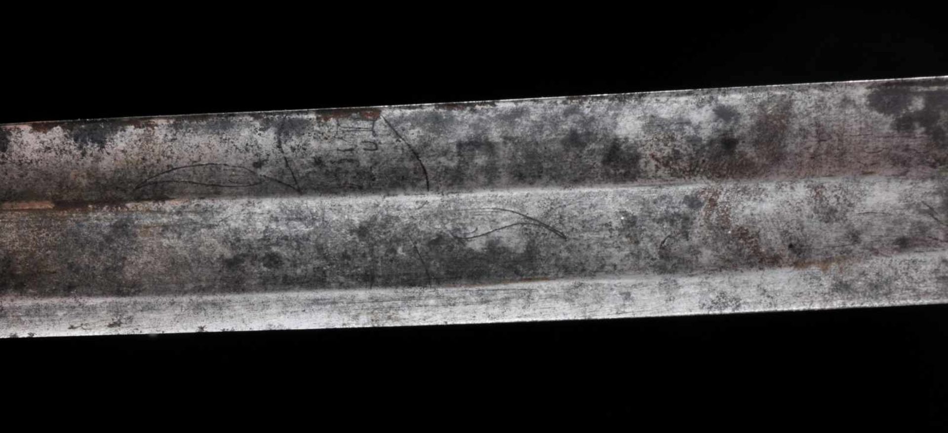 SILVER MOUNTED AND NIELLO SHASHKA SWORD. SOUTH CAUCASUS, 19TH CENTURY. Origin: South Caucasus ( - Bild 16 aus 17