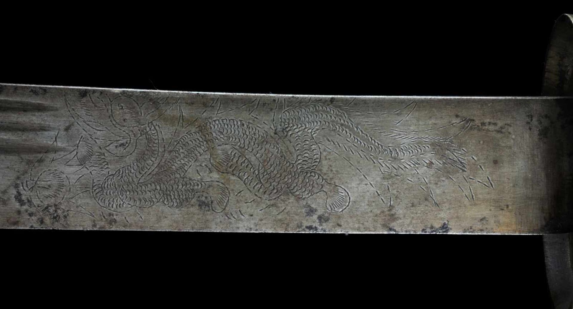 CHINESE DAO SWORD (CALLED ALSO CHINESE SABRE), WITH ENGRAVED BLADE, LATE 19TH TO EARLY 20TH CENTURY. - Bild 7 aus 7