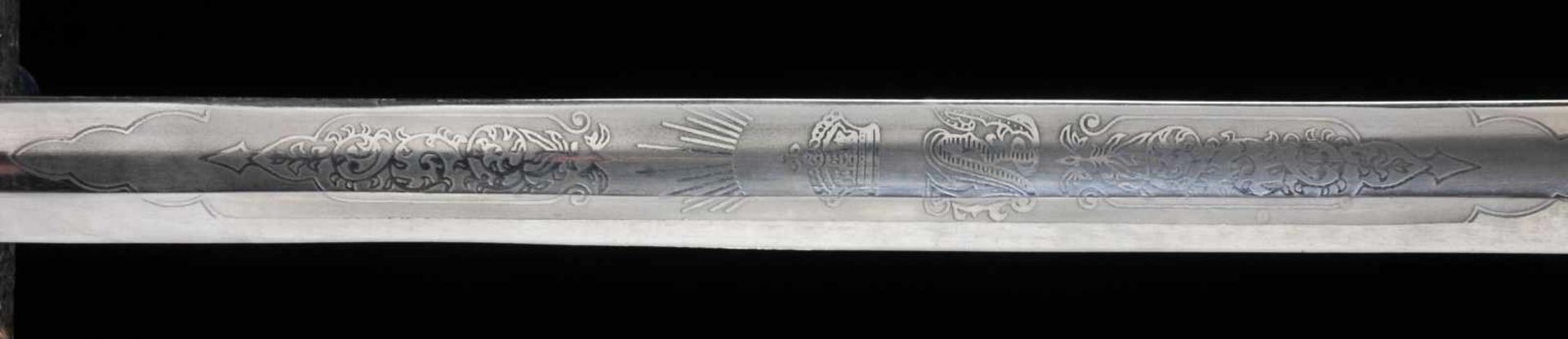 A BRITISH 1845 PATTERN INFANTRY OFFICER’S SWORD WITH ETCHED BLADE, VICTORIAN PERIOD. Origin: - Bild 9 aus 19