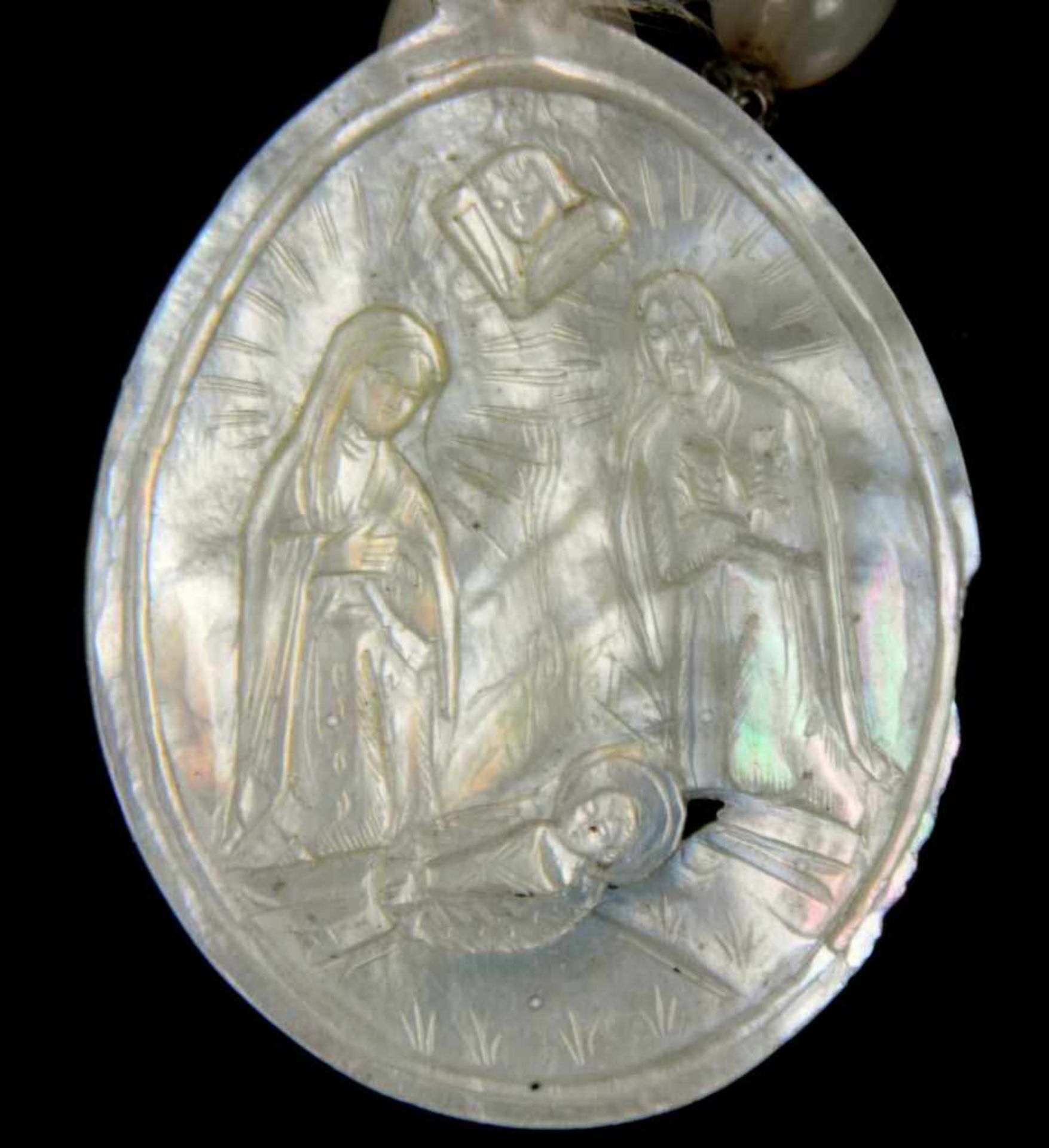 SILVER, PEARL AND MOTHER OF PEARL PENDANT WITH THE HOLY FAMILY. 18TH CENTURY, CENTRAL EUROPE.Origin: - Bild 4 aus 7