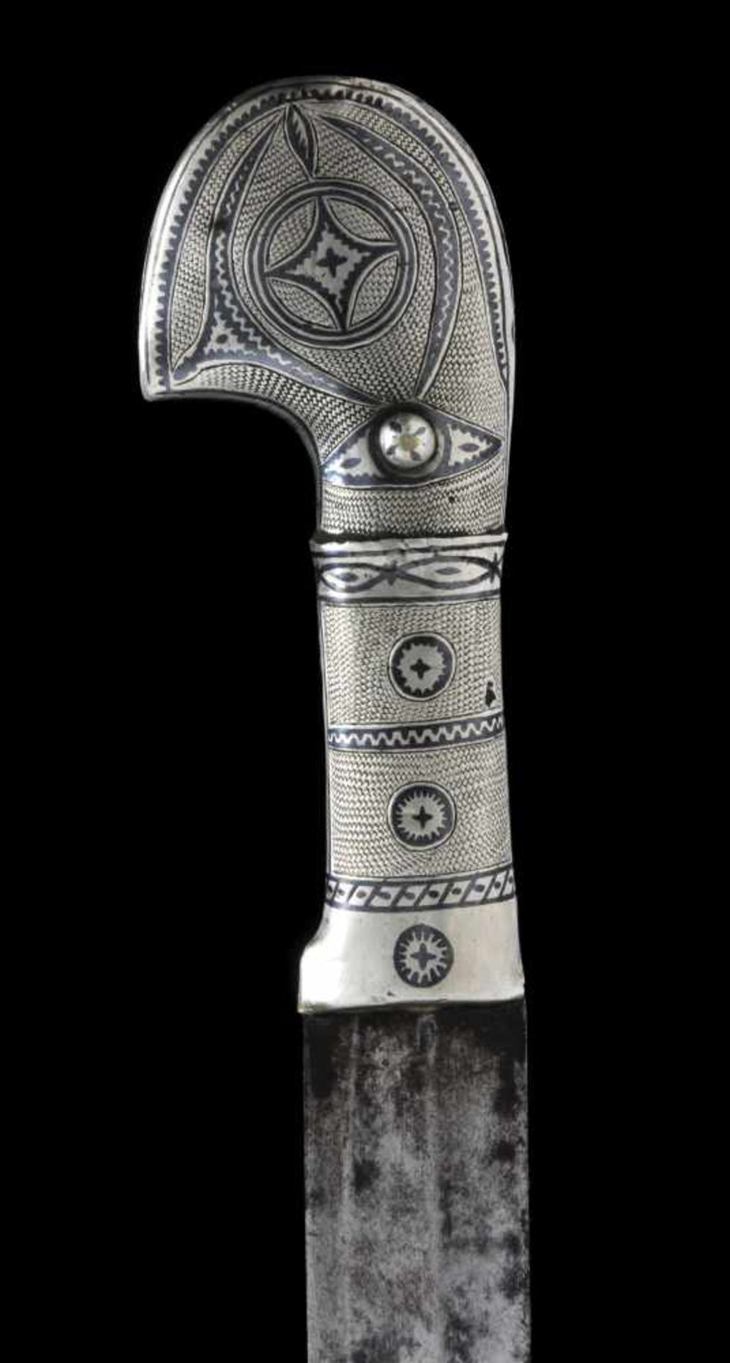 SILVER MOUNTED AND NIELLO SHASHKA SWORD. SOUTH CAUCASUS, 19TH CENTURY. Origin: South Caucasus ( - Bild 14 aus 17