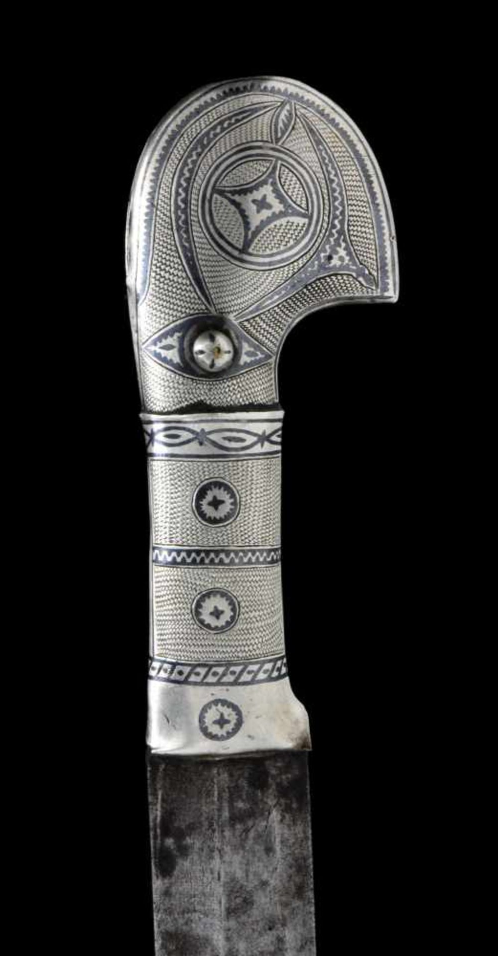 SILVER MOUNTED AND NIELLO SHASHKA SWORD. SOUTH CAUCASUS, 19TH CENTURY. Origin: South Caucasus ( - Bild 15 aus 17