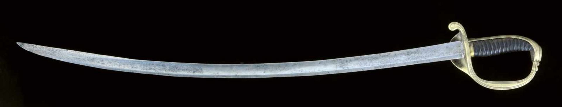 AN ITALIAN M1819 “CACIATORRI” SABRE WITH ENGRAVED SAVOY EAGLE. Origin: probably France, early 19th - Bild 4 aus 10