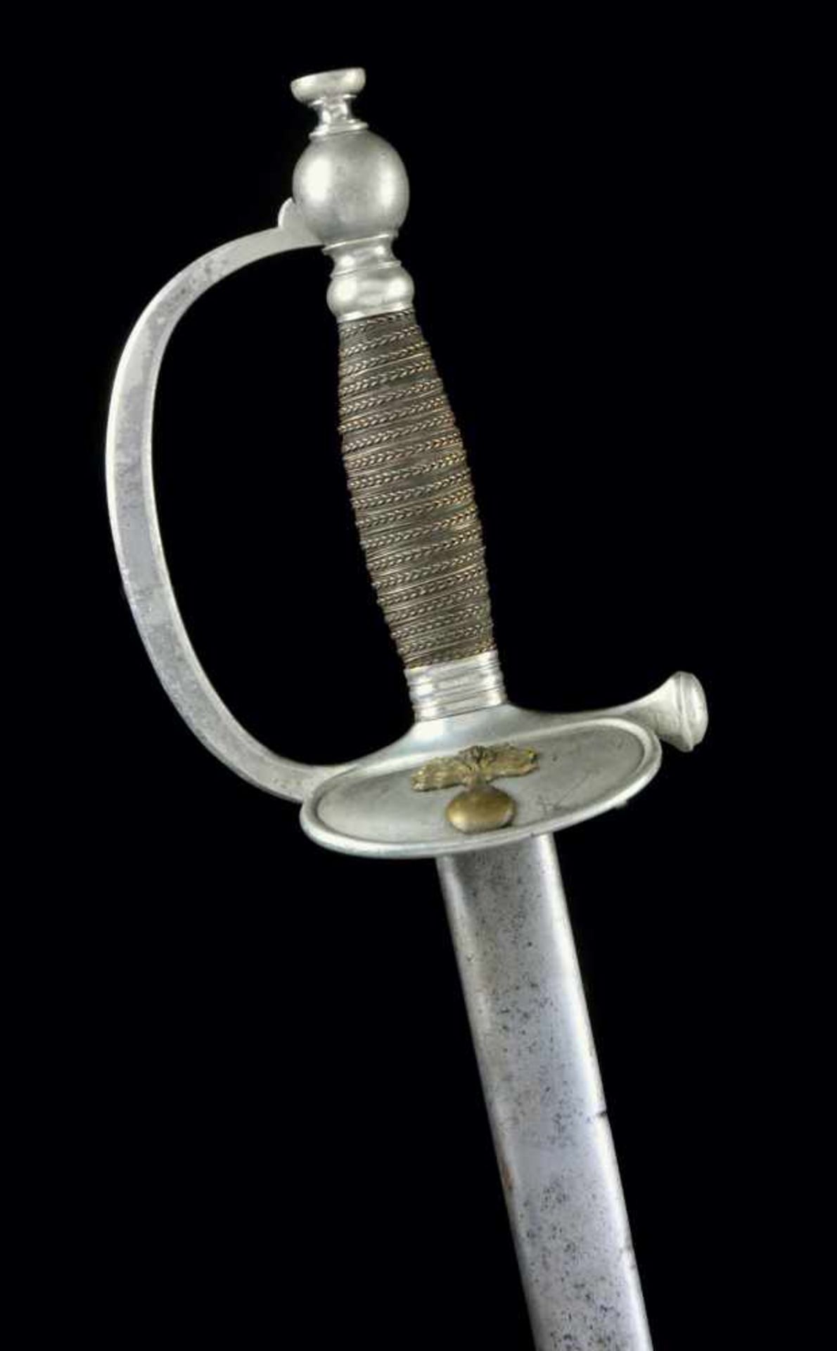 A FRENCH M1887 ARTILLERY OR GRENADIERS N.C.O.’S SHORT SWORD IN SCABBARD, WITH FOLDING GUARD. Origin: