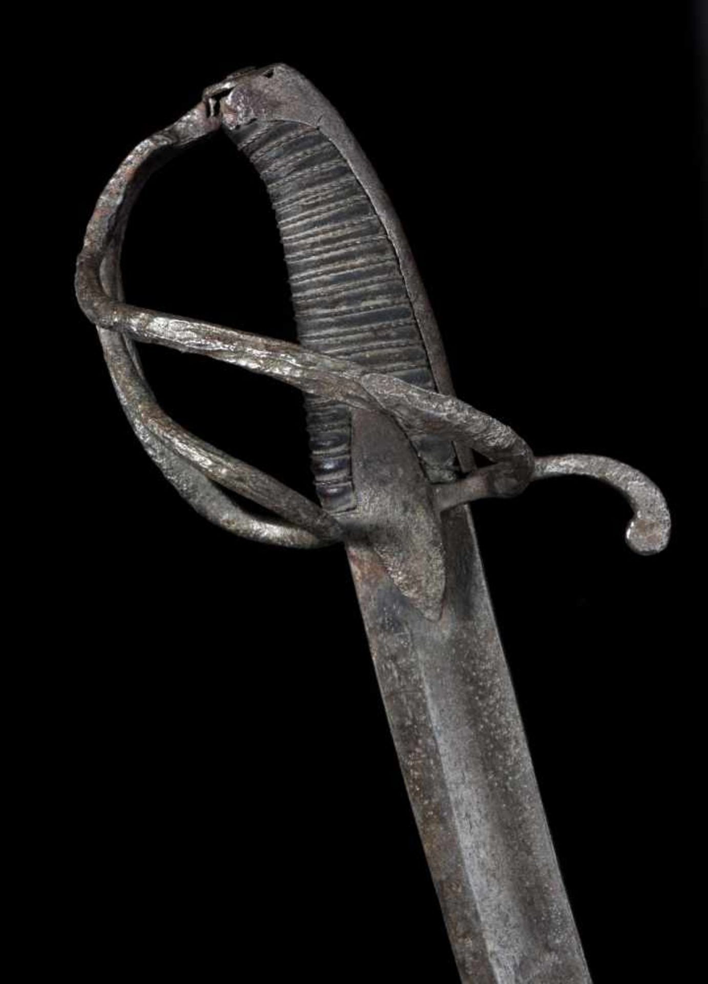 A FRENCH EMPIRE PERIOD LIGHT CAVALRY SWORD IN IRON. FRANCE, EARLY 19TH CENTURY. Origin: France,