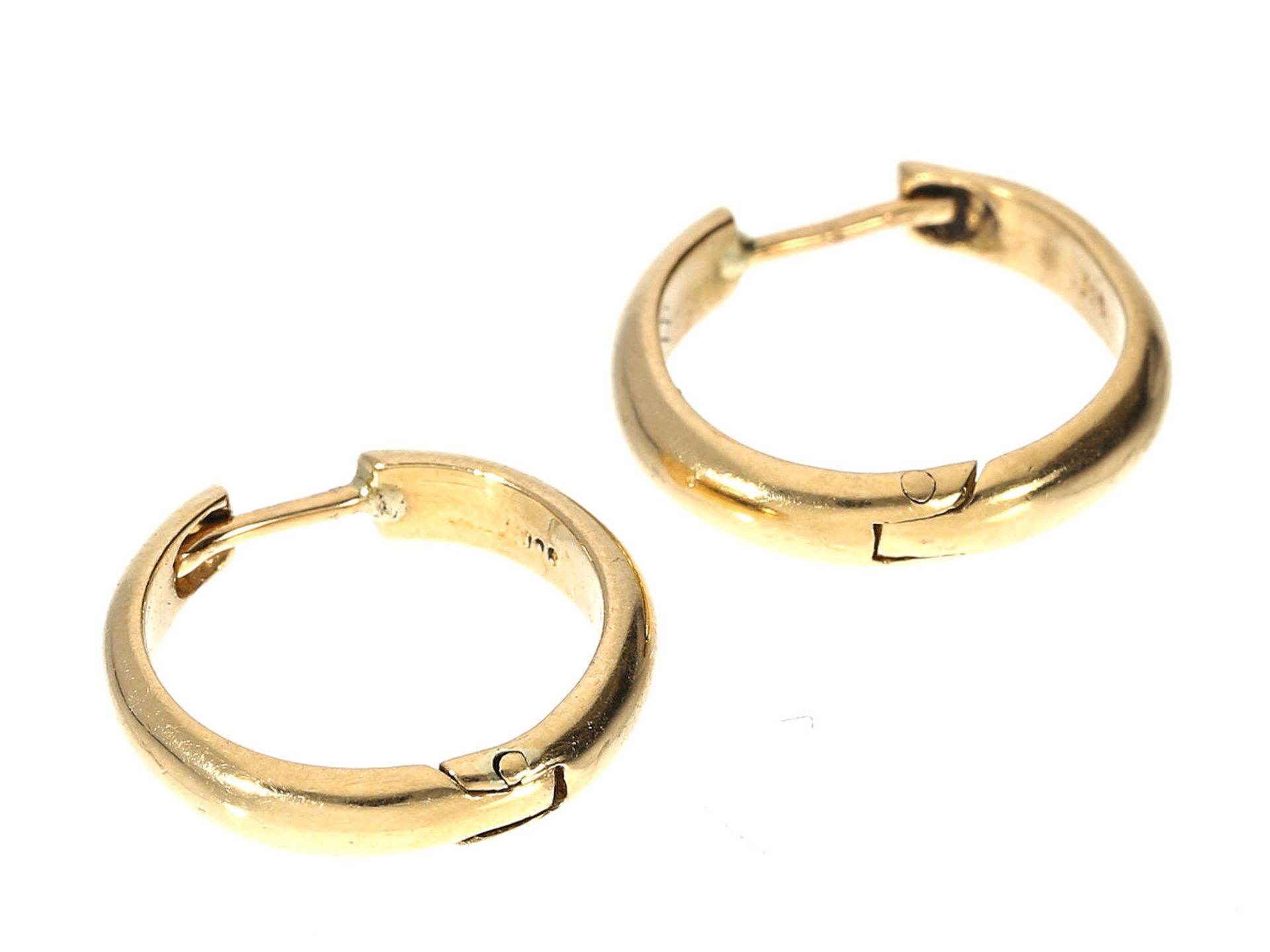 Ohrringe: hochfeine Creolen aus 900er Gold, Goldschmiedearbeit Ca. Ø14mm, ca. 3mm stark, ca. 3,5g,