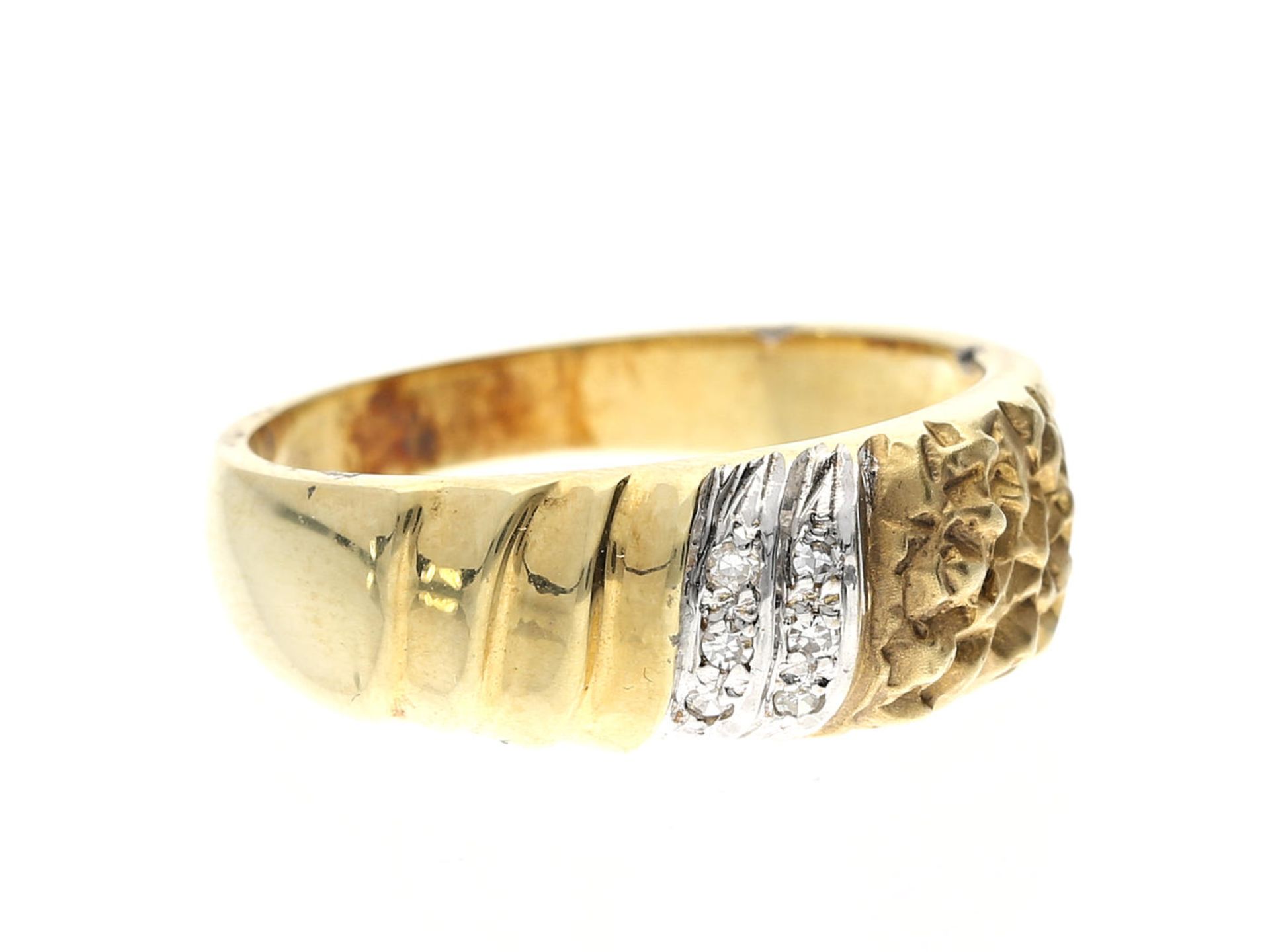 Ring: vintage Diamantring Ca. Ø17,5mm, RG56, ca. 4,6g, 14KGold, der dekorative Ringkopf hat eine
