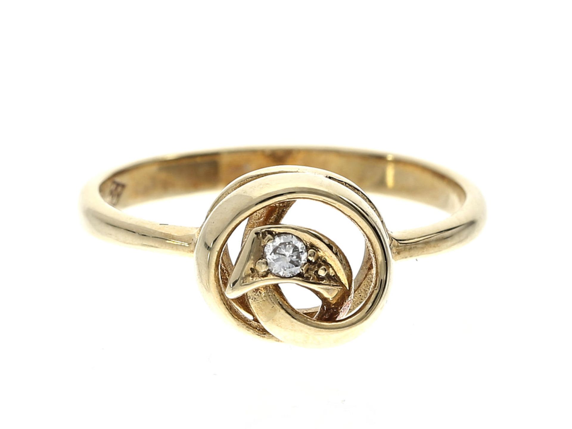Ring: zierlicher vintage Brillantring Ca. Ø17mm, RG53, ca. 2,4g, 14K Gold besetzt mit einem