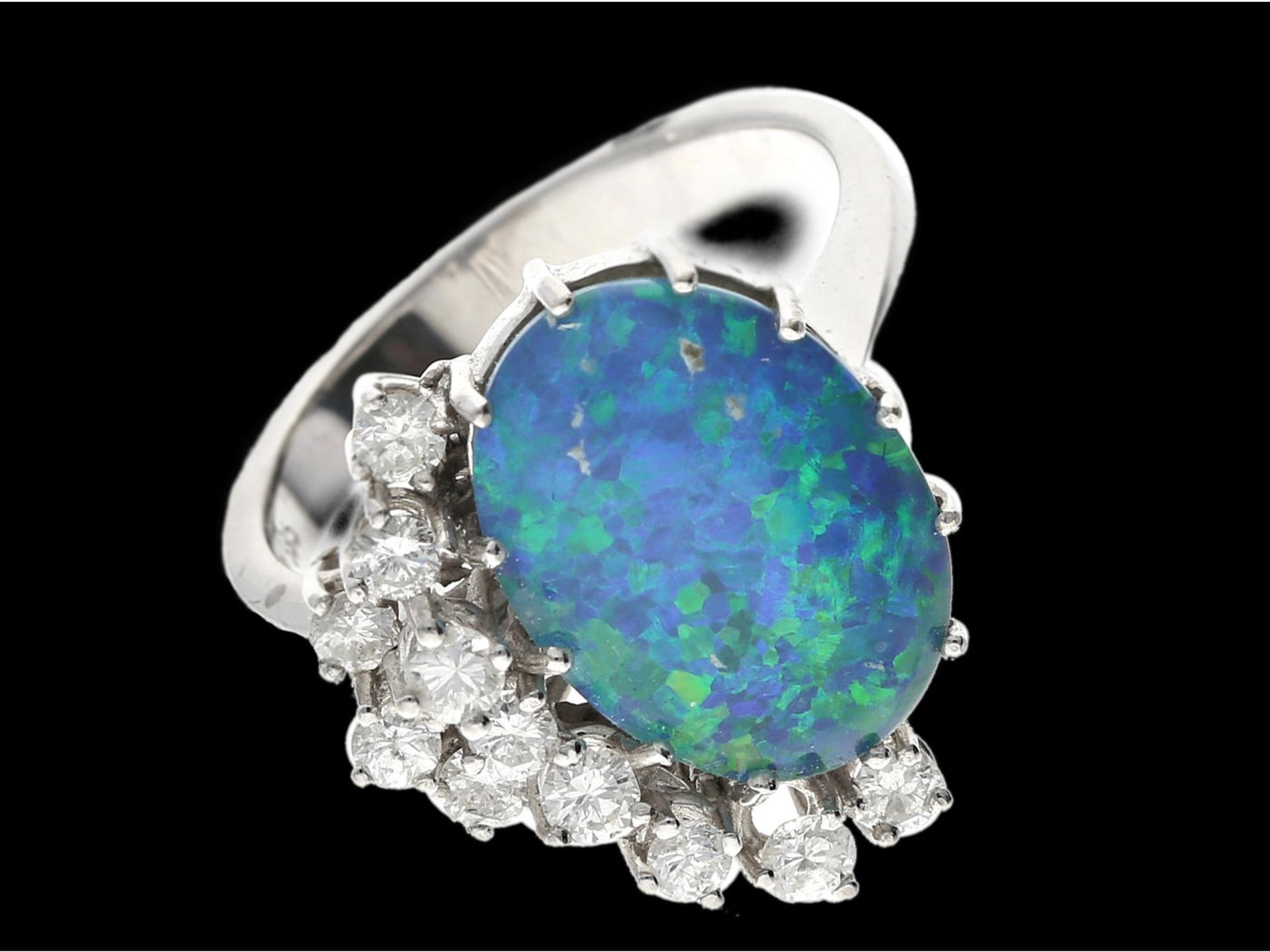 Ring: klassischer vintage Opal/Brillant-Goldschmiedering Ca. Ø17mm, RG54, ca. 5,6g, 14K Weißgold,