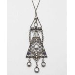 Außergewöhnlicher Diamantanhänger An antique russian diamond pendant with sapphires Russland, um
