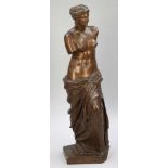 Künstler nach der Antike - Venus von Milo - Bronze. Rotbraun patiniert. H. 85 cm.