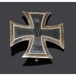 Eisernes Kreuz 1. Klasse Deutschland, 1914. Silber. 4,3 x 4,3 cm. Auf der Nadel gestemp.: 800.