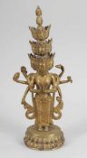 Bodhisattva Avalokiteshvara Nepal. Bronze. H. 44,5 cm. Bodhisattva mit elf Köpfen und acht Armen.
