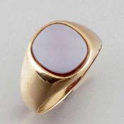 Siegelring mit Lagenstein 585er Roségold, gestemp. Lagenstein ohne Monogramm. Ringgr. 56. Gew.: 4,