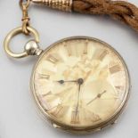 Taschenuhr mit Schlüsselaufzug und Biedermeier-Uhrenkette aus Haar 19. Jahrhundert. Silbernes