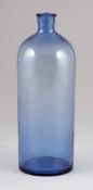 Zylinderflasche19. Jh. Blaues Glas. H. 30,5 cm.