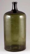 Große ZylinderflascheNorddeutsch, 2. Hälfte 18. Jh. Olivgrünes Glas. Abriss. Korken mit Loch (