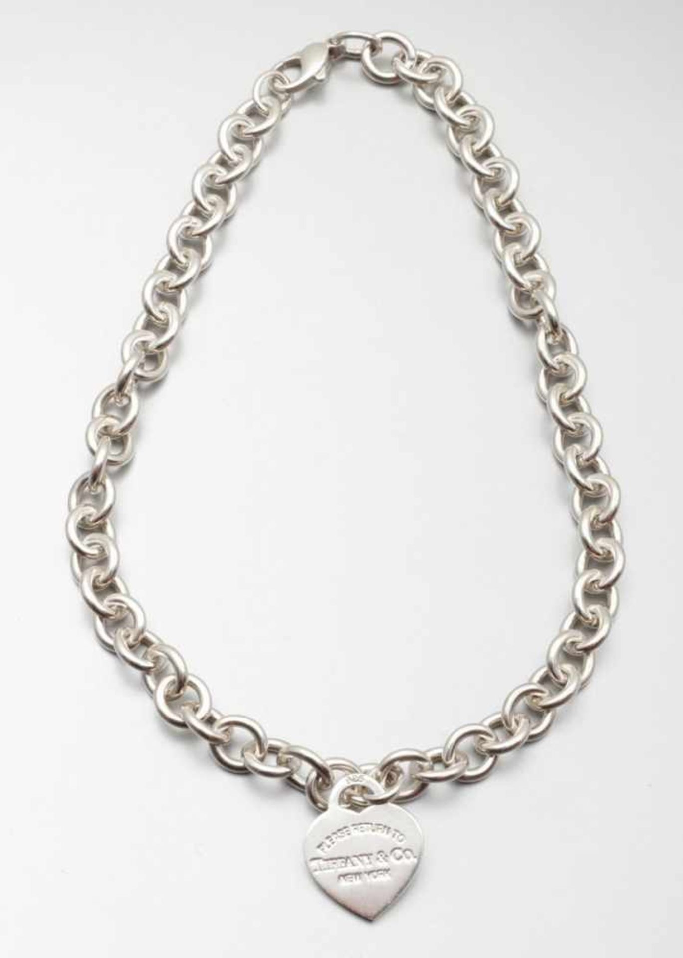 TIFFANY - Halskette mit Herzanhänger in SilberFa. Tiffany & Co. Ltd., USA. Modell: Return to - Bild 2 aus 2
