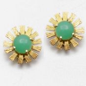 Paar Ohrclips mit Chrysopras750/- Gelbgold, gestempelt. Gewicht: 10,9g. 2 Chrysoprase im Cabochon-