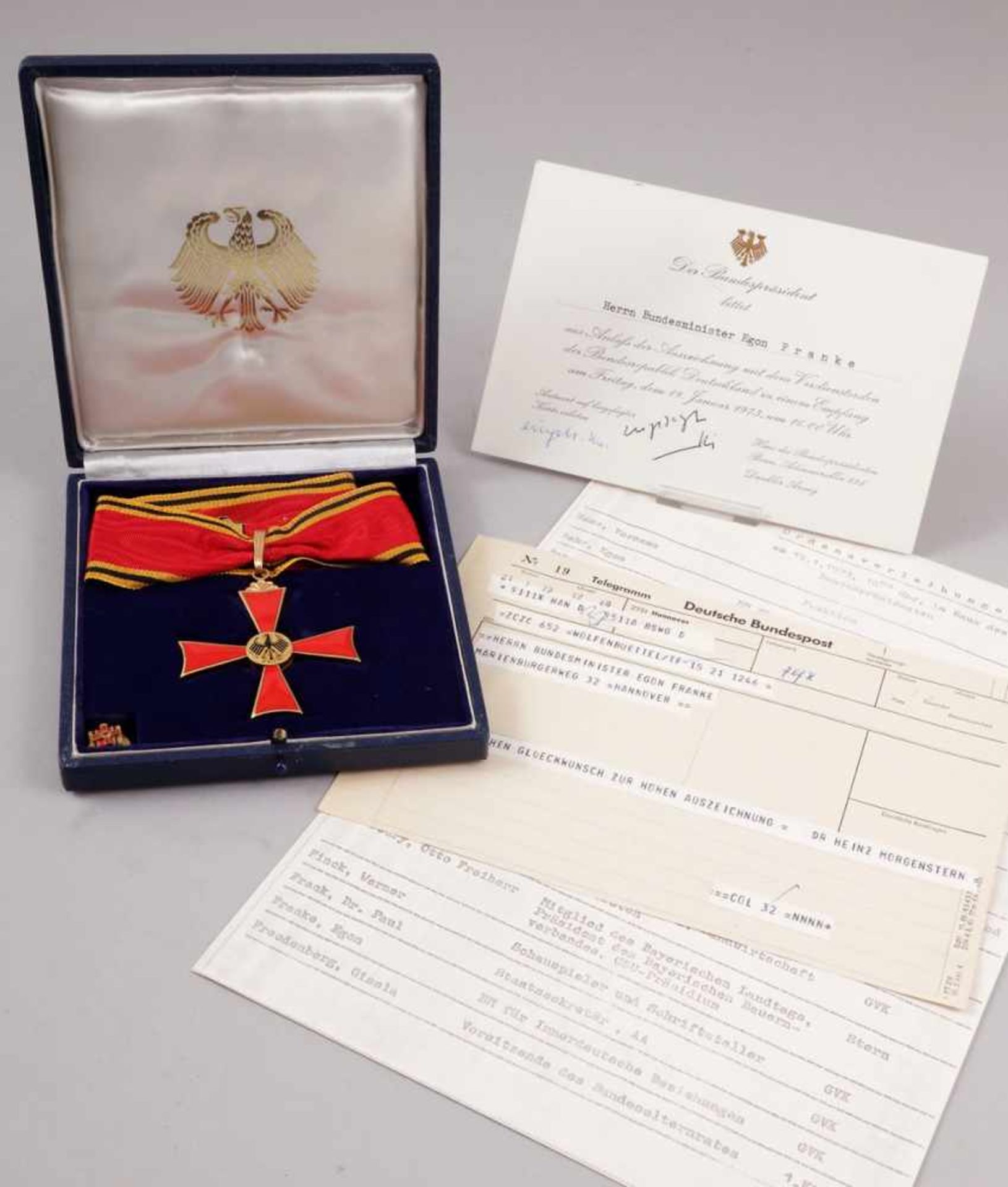 Das Große Verdienstkreuz des Verdienstordens der Bundesrepublik Deutschland imVerleihungsetui