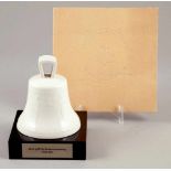 Glocke - Berlin grüßt die Bundesversammlung 17. Juli 1954Staatliche Porzellan Manufaktur (KPM),