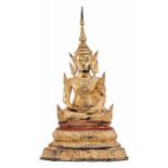 Buddha Shakyamuni im Fürstenschmuck Thailand 19. Jh. Bronze, über Schwarzlack vergoldet und partiell