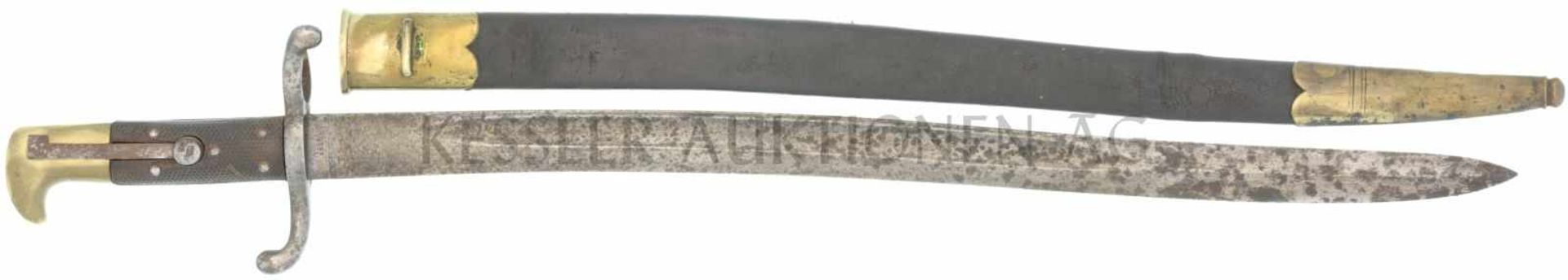 Jatagan zu Feldstutzer Ord. 1864 KL 52cm, TL 67cm, geschweifte Rückenklinge mit beidseitiger