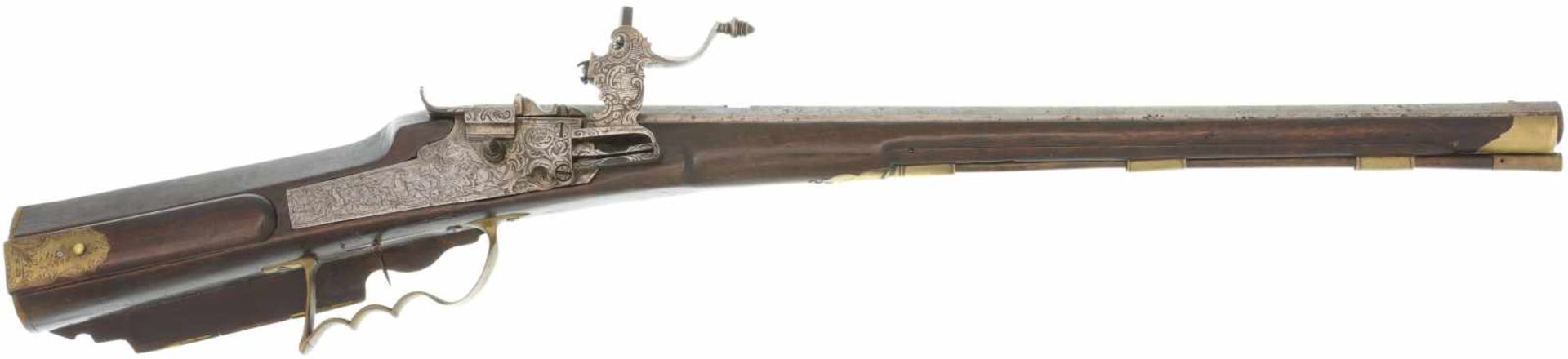 Radschlossgewehr, Bayern um 1720, Kal. 15mm. LL670mm, TL 970mm, Oktagonlauf mit 7 Zügen,