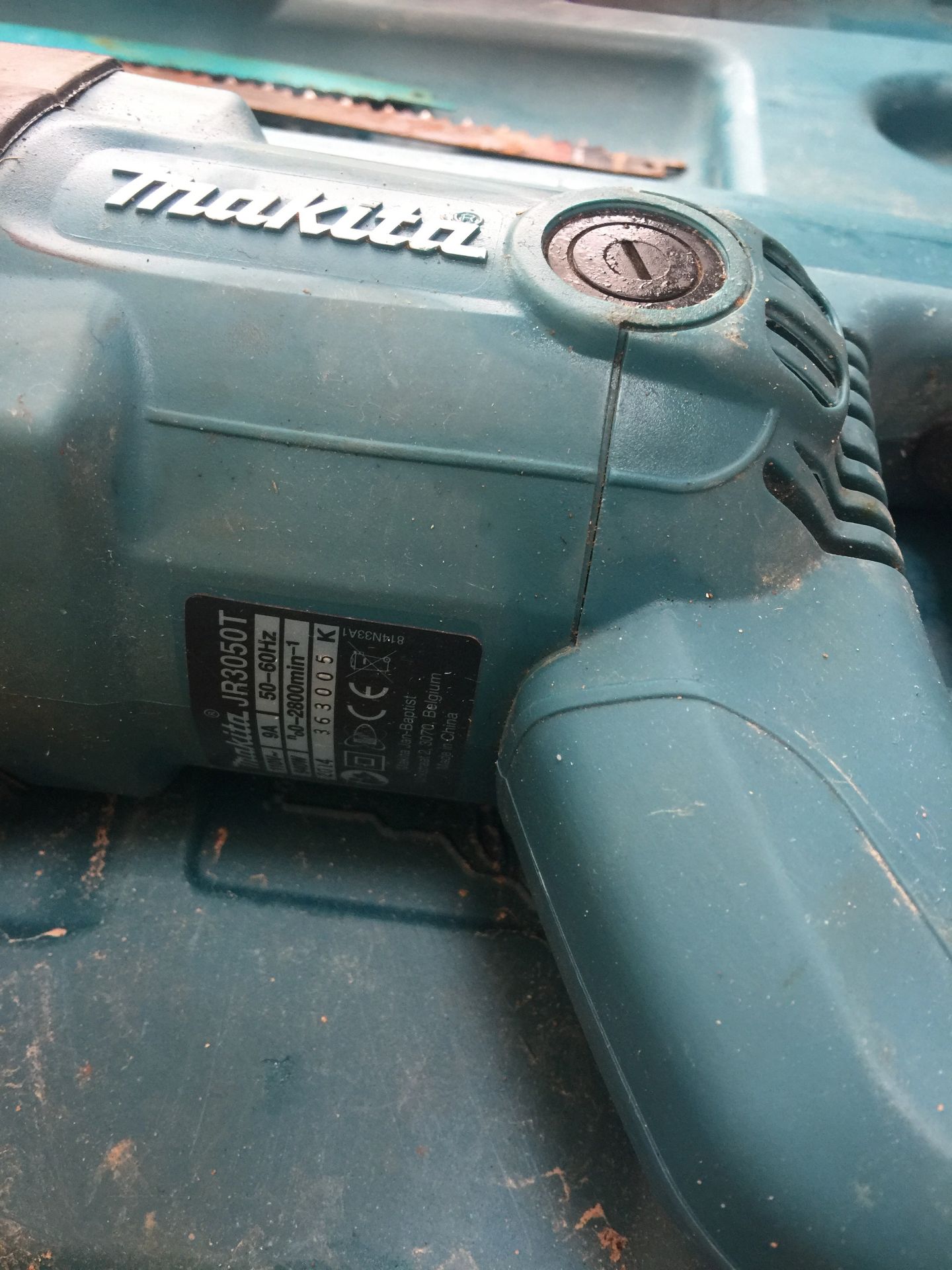 Makita cased 110v chop saw JR3050T - Image 2 of 2