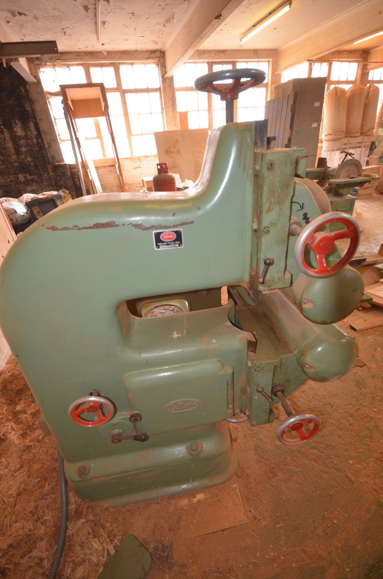 White Tenoner serial no M40120N 2 head with cut off saw - Image 4 of 5