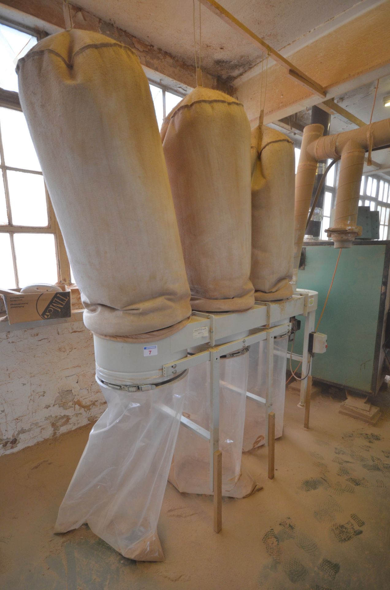 3 Bag 3 phase dust extraction unit