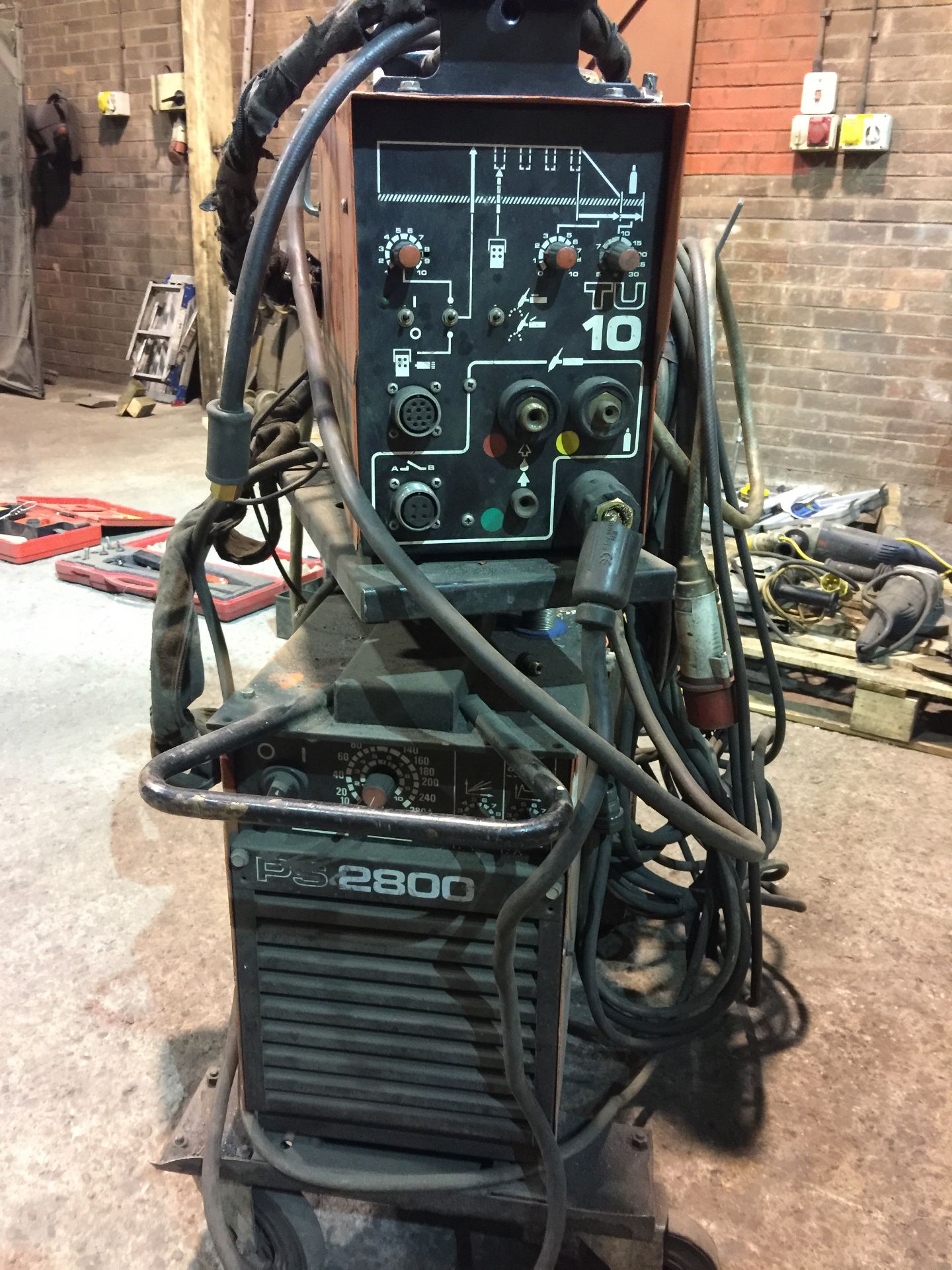 Kemppi PS2800 with wire feed (Burton-upon-Trent)
