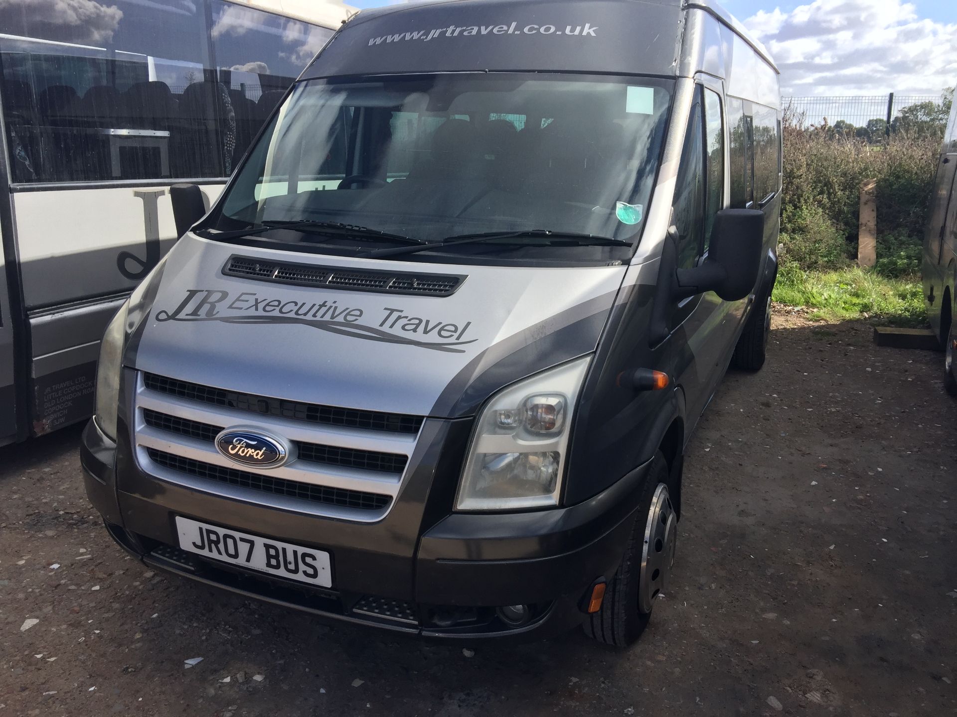 Ford Transit 100 17 Seater Minibus year 2008