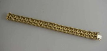 Damenarmband, Gelbgold 585, feine Flechtoptik, kaum Tragespuren, l. 19cm, b. 1,5cm