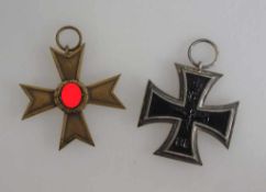 2 Orden, Eisernes Kreuz II. Klasse 1914 u. Kriegsverdienstkreuz 1939, sog. 3.Reich