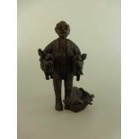 Steinbrenner, Theophil (*1946 Herbstadt / Grabfeld), Bronze, "Mann mit Schwein", h. 16cm, am