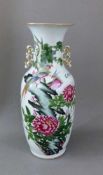 Große Bodenvase um 1900, China, Ching Dynastie (1875 - 1908), Porzellan mit polychromen