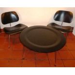 Eames, Charles (1907 - 1978 St. Louis / USA), 2 Clubsessel "LCM (Lounge Chair Metal)", nach einem
