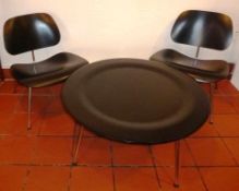 Eames, Charles (1907 - 1978 St. Louis / USA), 2 Clubsessel "LCM (Lounge Chair Metal)", nach einem