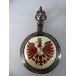 Bierkrug Zinndeckel m. Porzellaneinlage, Märkischer Adler, bez. "Bartels der Roten Adlerkammer",