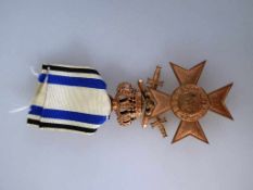 Königreich Bayern, Kriegsverdienstkreuz mit Krone und Schwerter, am Band