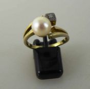Damenring, Gelbgold 585, mit Perle und Diamant besetzt, RG 16mm, 3g