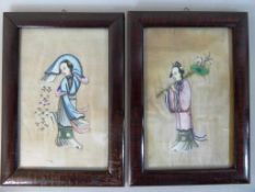 2 Miniaturen auf Reispapier, China um 1900, Darstellung von zwei Damen in landestypischer Tracht,