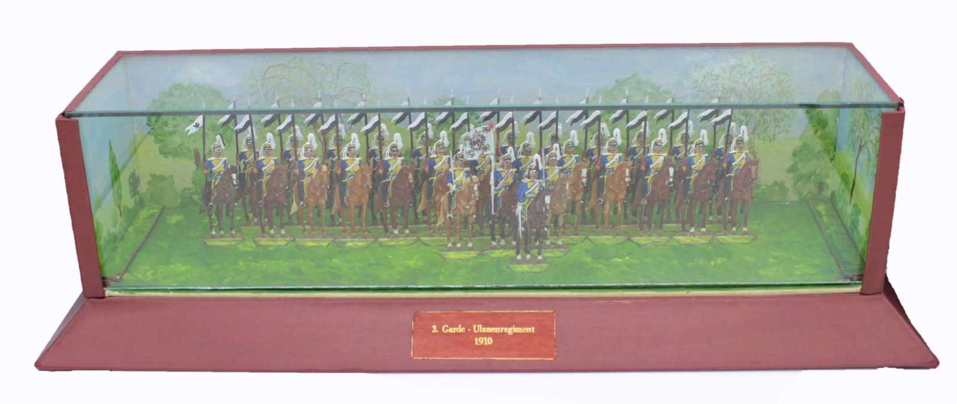 Zinnfiguren, handbemalt Aufstellung des 3. Garde-Ulanenregiments von 1910 DR, 29 Stück im