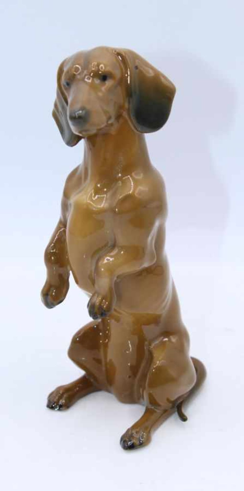 Figur - Entwurf nach Fritz Diller (1875 - 1945 München) "Hockender Dackel", Marke Rosenthal,