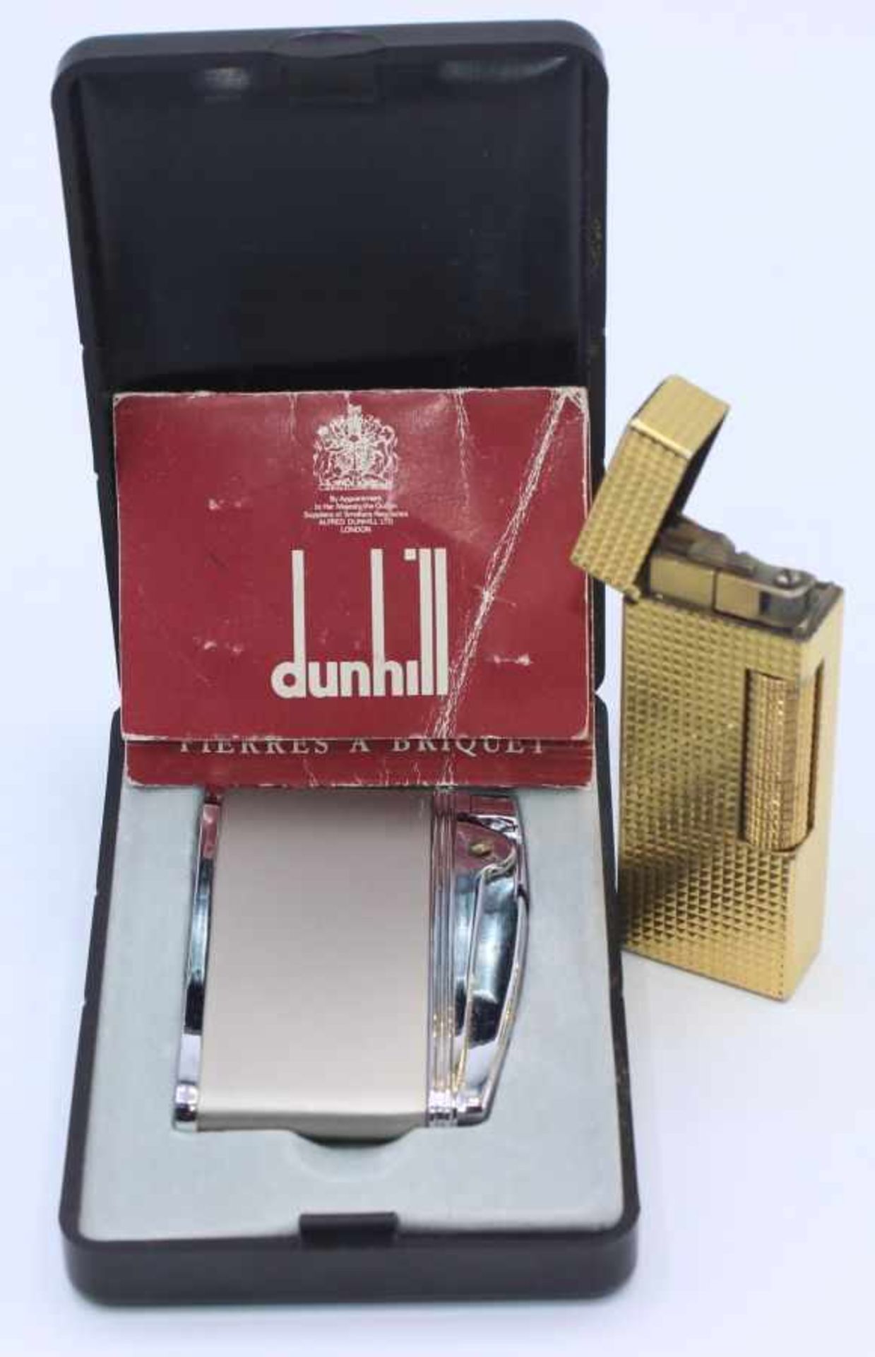 Feuerzeug - Marke Dunhill US.RE 24163 Patented, Made in Switzerland, Höhe ca. 6,5 cm, anbei