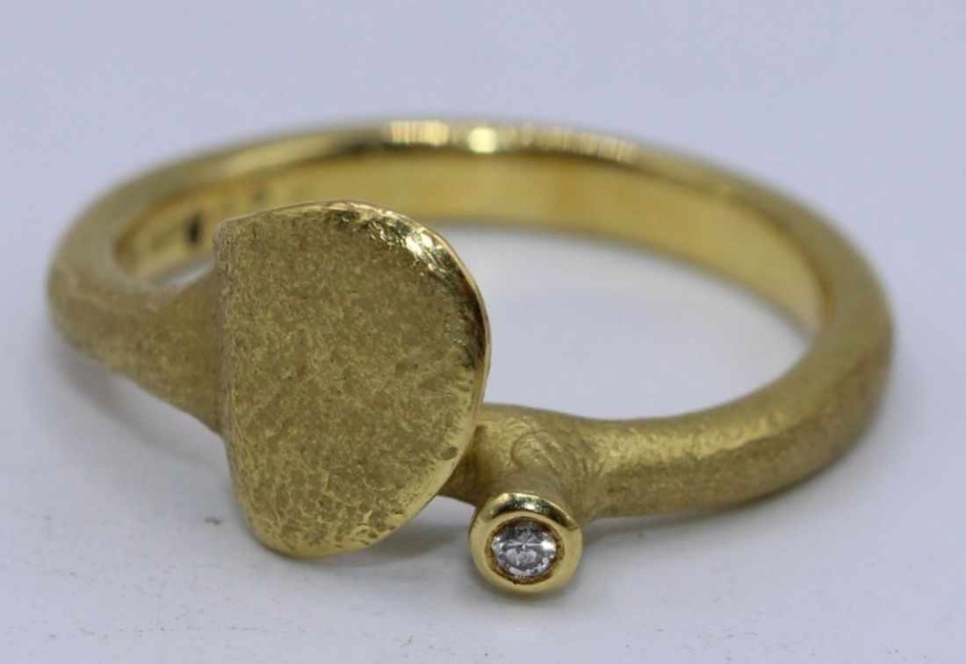 Gold. Damenring - Gelbgold gest. 750 mit Brillant (0,02 ct. W/ef) verziert, Ringgröße 54, ca.5,1