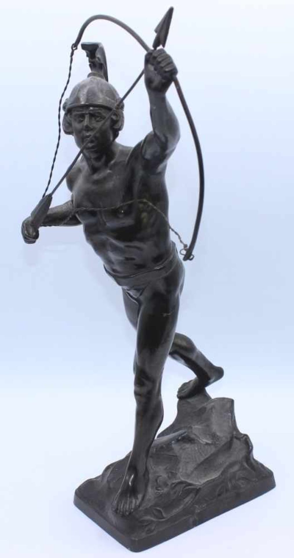 Skulptur - E.J. Lachmann (XX.Jahrhundert) "Bogenschütze", signiert, bronzierter Zinkguß, Höhe ca.